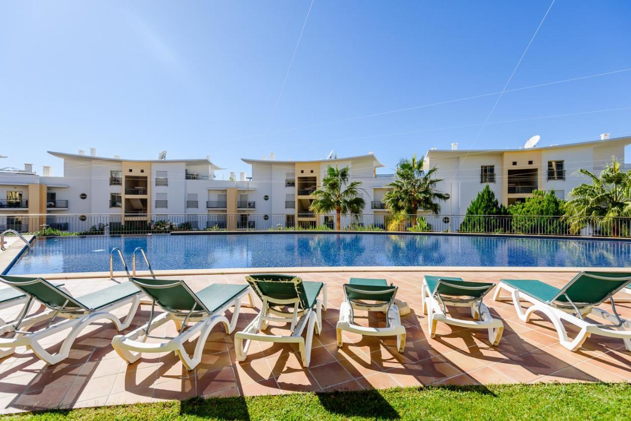 Bnb Homes Ocean View Apartment With Sunbathing Terrace, 2 Swimming Pools & Tennis Court Albufeira Exterior photo