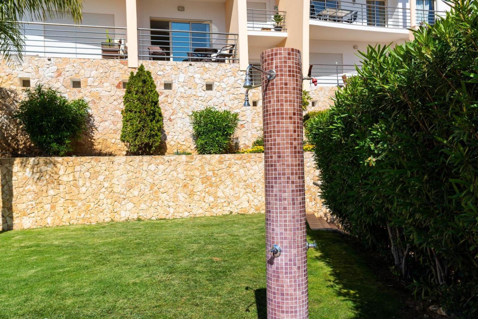 Bnb Homes Ocean View Apartment With Lovely Terrace, 2 Swimming Pools & Tennis Court Albufeira Exterior photo